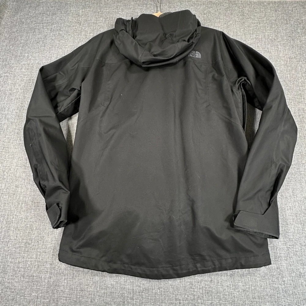 The North Face Chakal Insulated Jacket Mens Small DryVent Waterproof Zip Venting